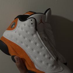 Jordan 13 retro starfish size 8.5.