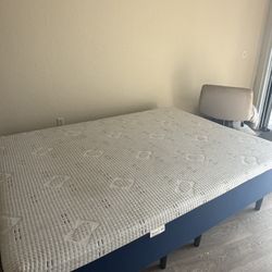 XL Queen mattress 