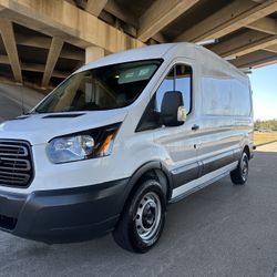2018 Ford Transit 