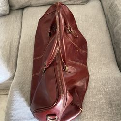Italian Handmade Leather Travel Bags for Men | Elevate Your Style with Exquisite Craftsmanship made in Italy from Florence