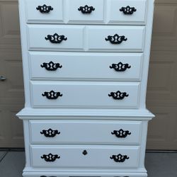 Dresser White 6-Drawers 