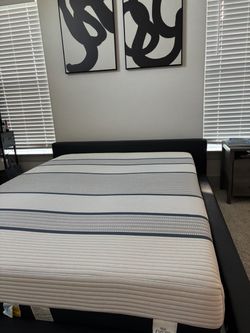 Serta Hybrid Medium Queen Mattress