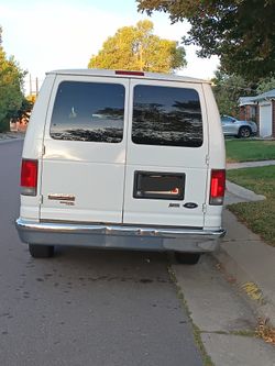 2014 Ford E-350