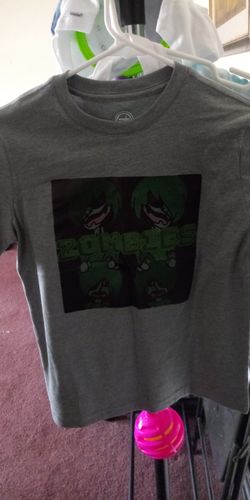 Custom Made Zombies Shirt Size M