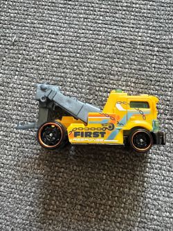 Hot Wheels Yellow First Response Tow Truck – Excellent Condition | Loose