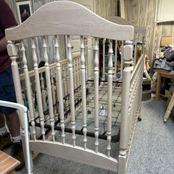 Baby Bed Simmons  