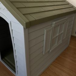 Medium Dog House 