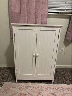 Mini closet