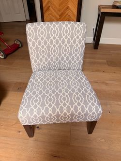 Accent chair