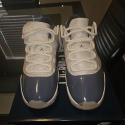 Diffuse blue Jordan 11