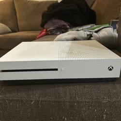 Xbox 1 S 1TB