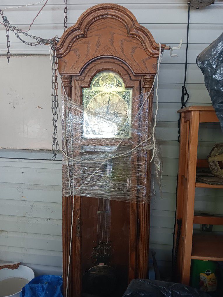 Grandfather Clock In Great Condition Antique Clock Description