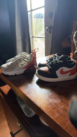 Toddler Nike shoes