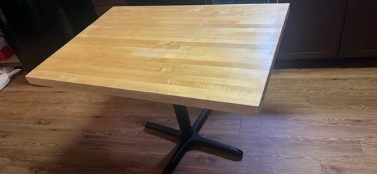 Wood dining room table