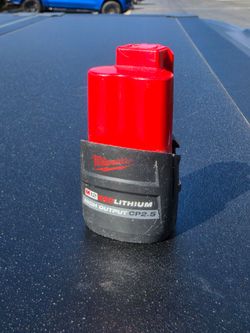 Milwaukee M12 Red Lithium High Output CP2.5 Battery Pack