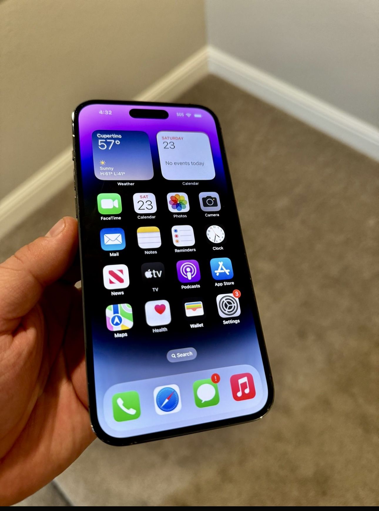 IN NEW CONDITION Unlocked iPhone 14 ProMax 256GB With Free Tempered Glass Screen Protector