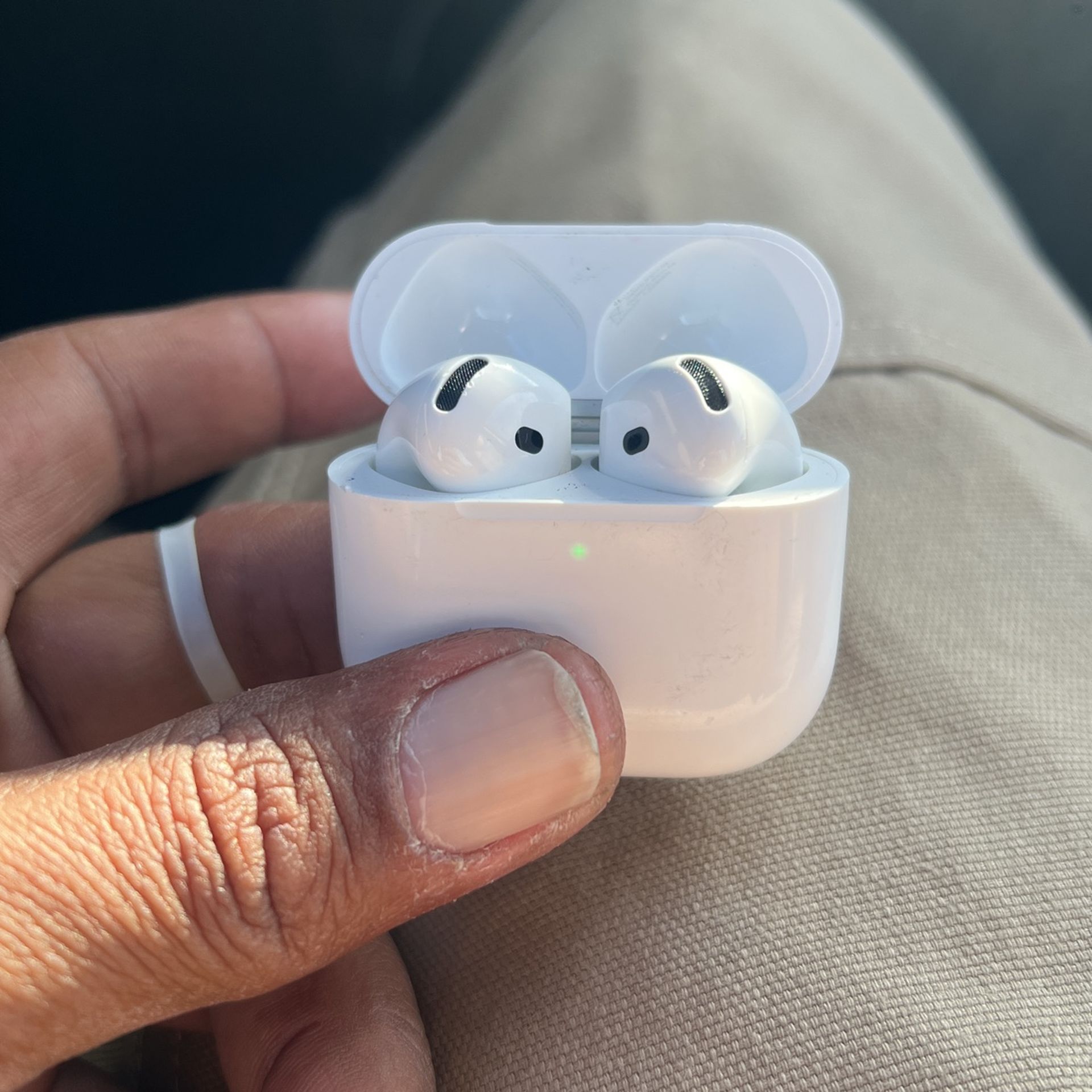 AirPod 4
