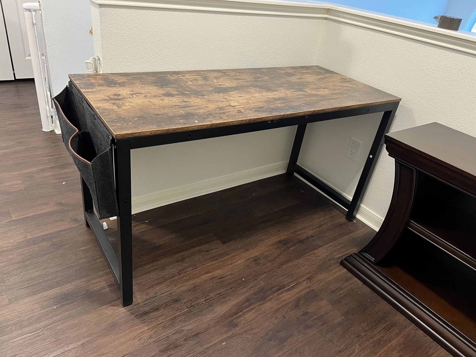 Computer Table