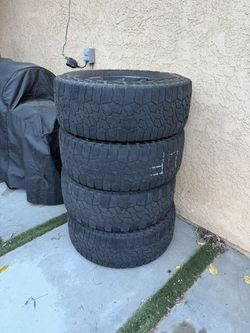 Jeep Rubicon Tires & Wheels
