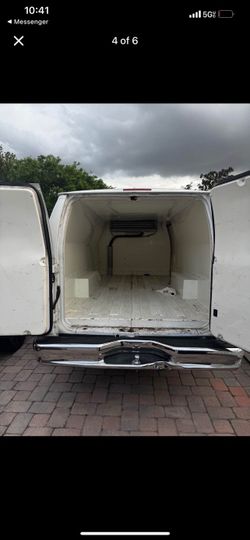 2012 Ford E-350