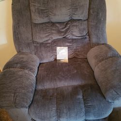 Ashley Signature Design Recliner
