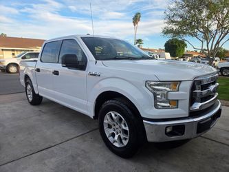 2015 Ford F150 XLT Super crew