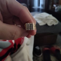 10 K Gold Diamond Ring