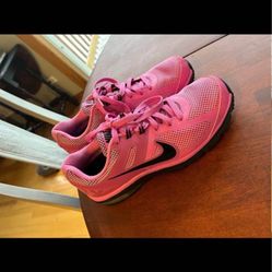 Air Max Nike Gym Shoes Size 9