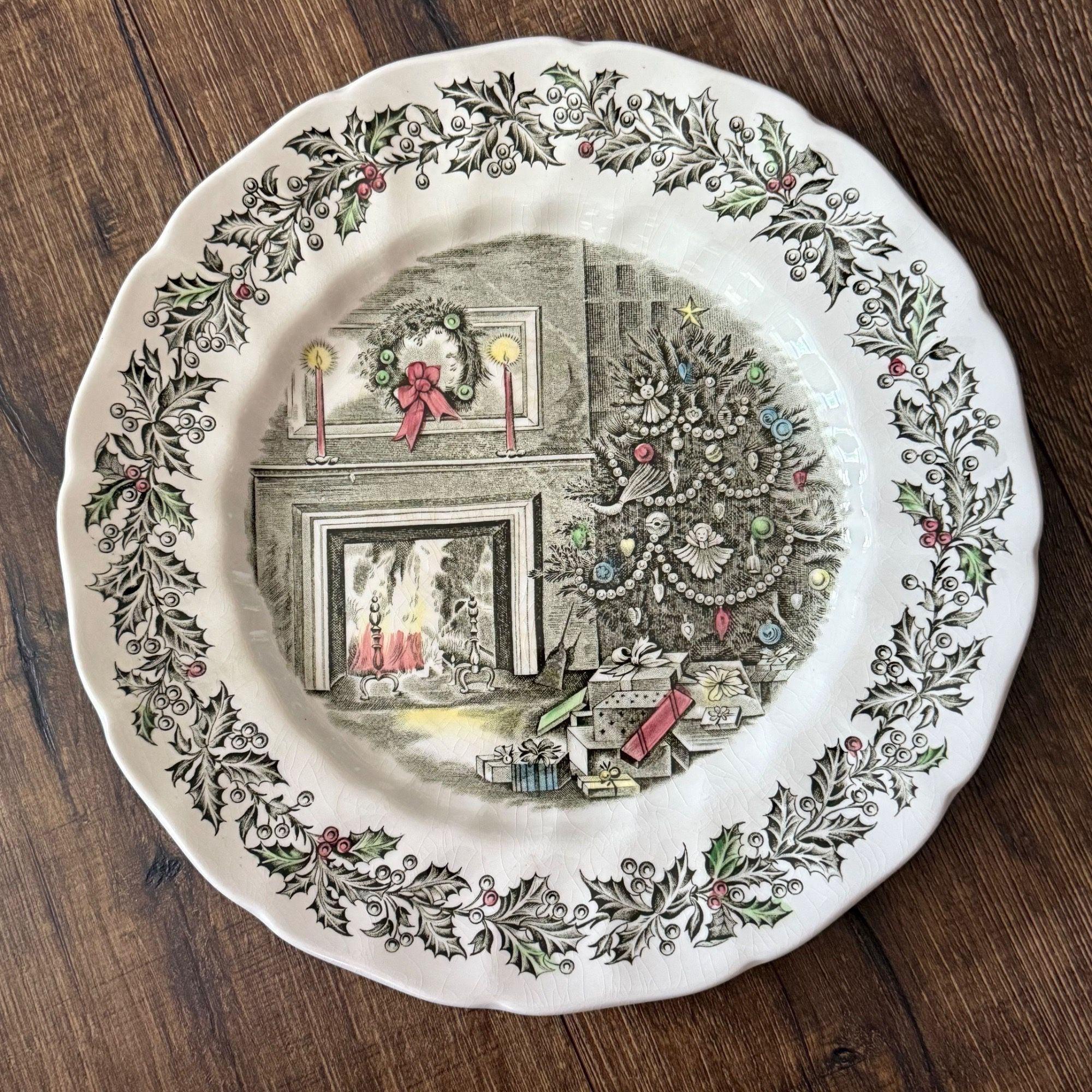 Johnson Bros. Vintage Merry Christmas Plate 10-1/2" Dinner Plate