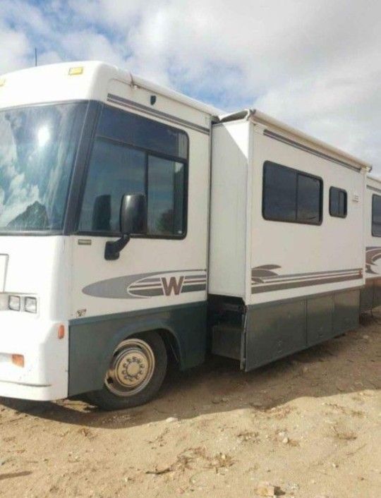 Rv Winnebago Brave 