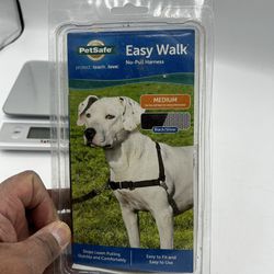 PetSafe Easy Walk Dog No Pull Harness,Black/Silver Size M Adjustable NEW IN BOX