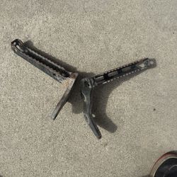 Yamaha banshee foot pegs oem