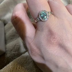 Genuine Ethiopian Emerald, Diamond Halo Ring - Sz 9 - new!