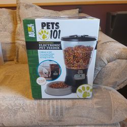 Brand New Electronic Pet Feeder