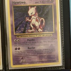 2016 holo Mewtwo pokemon card