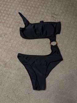 Black One-Shoulder Cutout Swimsuit