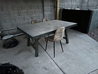 Table & 3 Chairs