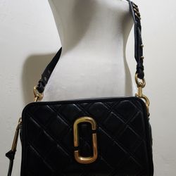MARC JACOBS Natural Grain Calfskin Quilted The Softshot 21 Bag Black