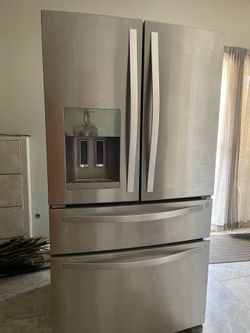 Whirlpool refrigerator