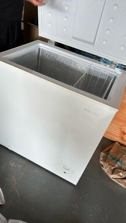 Insignia Deep Freezer