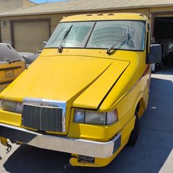 86 EL DORADO STARFIRE..30 PIES.