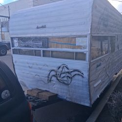 Vintage KENSKILL Travel Trailer