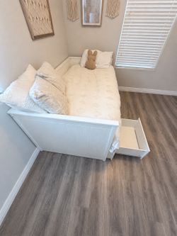 IKEA Daybed with Storage Drawers & Mattress