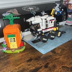 LEGO