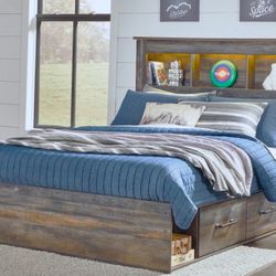 Modern Drystan Queen Bedroom from Ashley