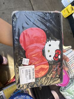 hello kitty handbag