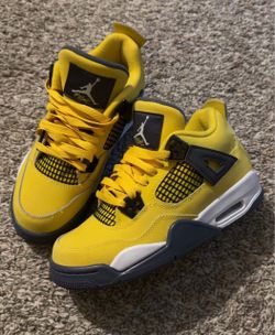 Jordan 4s