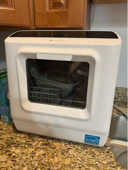 Countertop dishwasher