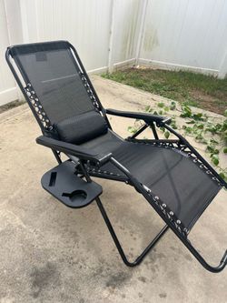 Gravity chair
