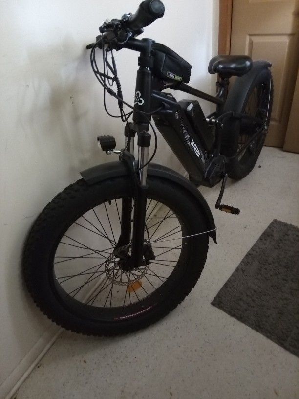 Hadqi. Cheetah Bike